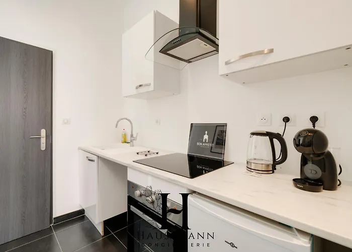 Calme Avec Terrasse Apartmán Nancy